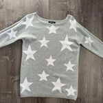 Relativity  sweater with stars gray and white.. Size small Photo 0