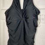 Pretty Little Thing Bathingsuit Top Photo 0