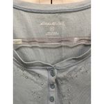Eddie Bauer  Women's Basic‎ Short Sleeve Round Neck Buttons Sequin Size XS Photo 2