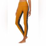 Alo Yoga  7/8 Element Legging in Bronze, Anthracite Strawberry XXS Photo 1