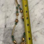 Woman’s golden antique necklace Photo 5