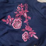 Live Love Dream  Seriously Soft Knit Top Women's Med Navy Floral Embroidered Boho Photo 7