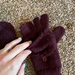 Maroon infinity scarf, mittens and hat set. NWOT Photo 2