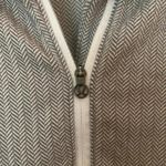 Lululemon Women's grey Shirts Size 4 Photo 4