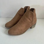 Seven7  Womens Soho‎ Boots, Sand Size 7 GUC! Photo 1