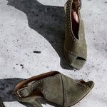 Givenchy Authentic  studded criss cross heels green suede grunge Photo 0