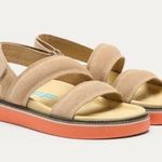 HOFF Hall of Fame Road Camel Sandal Size 6.5 Photo 0