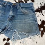 Wrangler Vintage style  cut off denim shorts light wash Photo 3