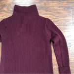 Vince • Directional Rib Turtleneck Sweater burgundy maroon Wysteria cashmere Photo 11