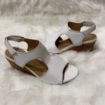 Naturalizer WOMENS CINDA WHITE SANDAL SIZE 9W Photo 1