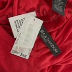 Chelsea & Theodore Woman 2 Photo 9