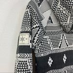 O'Neill  Black & White Pullover Aztec Hooded Sweatshirt XS Photo 2