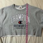 Champion Cropped Crewneck Photo 4