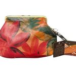 Patricia Nash Savena Winter Bloom Floral Kiss Lock Clutch Wristlet Bag NWT Photo 0