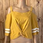 woman’s crop top with cold shoulder short sleeve shirt Sz XL Gold Photo 0