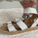 Time & Tru platform stretch sandals Photo 0