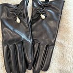 Elegant Black and Red Women's Accessory Set Photo 2