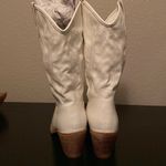 Lucchese NWOT unbranded white cowboy boots faux leather Photo 4