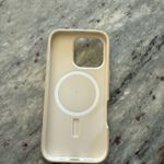 Otter box phone case iPhone 16 pro Photo 1