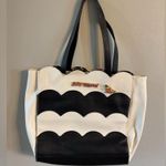 Betsey Johnson Bestsey Johnson Wavy Days Bee Striped Purse Photo 0