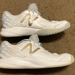 New Balance Womens 696 V3 WCH696G3 White Running Shoes Sneakers Size 9.5 Photo 1