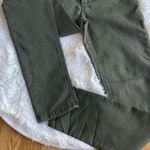 Rue 21  skinny jeans 3/4 army green pants stretchy  freedoom flex spandex zip fly Photo 2