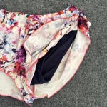 Athleta  Shorts Womens Size M Multicolor Floral Print Hypersonic‎ Petal Shorts Photo 5