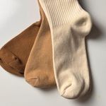 American Eagle  Outfitters Boyfriend Style Three Pack Brown and Cream Socks NWT Photo 0