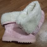 EuroCentra 7 EU38 Fleece Lined Faux Suede Boots Embroidered Roses Red on Pink Photo 3