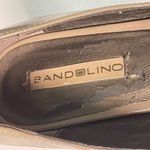 Bandolino HighHeel Shoes 8.5 M, Womens Peek Toe Pumps Beige Patent Leather S-355 Photo 6
