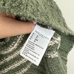 American Eagle Women’s Extra Small Green Sweater Jegging Fit Photo 2