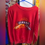Women’s Vintage Niagara Falls & Canada Sweatshirt Size Medium Red Photo 0