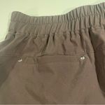 Mondetta  MPG Stretch Performance Shorts Mushroom Brown Women L 5” Inseam NWT Photo 6