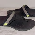 Vionic Women's Black Tiffany Comfort Flip Flop Sandal size US 10 Photo 2