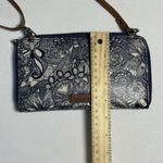 Sakroots  Blue & White Floral Crossbody Wallet Mini Purse Wristlet Clutch Phone Photo 3