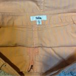 Reba Peach Button Photo 3