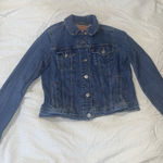 Levi's Levi’s women’s denim jacket size medium Photo 0