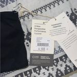 Vuori NWT  Yosemite Sports Bra
Black Camo
Size Large Photo 1