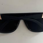 Blenders Sunglasses Photo 5