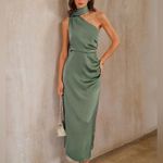 Rihoas Green Satin One Shoulder Maxi Dress Photo 3