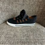 L'amour Des Pieds Kanav Suede Cut Out Sneakers Size 6.5M EUC Black Photo 5