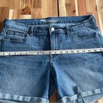 Old Navy Cuffed Jean Shorts Size 12 Medium Wash Photo 3