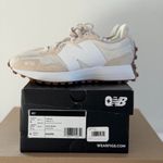 New Balance Figs 327 in Cream, Size 7.5 Photo 11