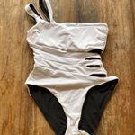 Becca NWOT  jetsetter Naomi reversible one piece swimsuit Sz S Photo 6