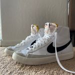 Nike Blazer Mid ‘77 Vintage Men’s Shoes Photo 2