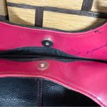 Black E Initial‎ Shoulder Purse Photo 5