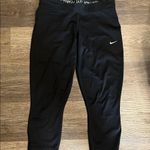 Nike RUNNING DRI FIT CAPRI Women’s Black Low Rise Leggings Large Photo 0
