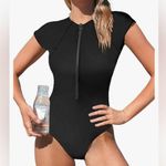 Cupshe NEW 1 Pc Swimsuit Mock Neck Zipper Short Sleeve Bathing Suit S 4/6 Photo 0