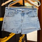 Old Navy  Mid-Rise Boyfriend Jean Shorts for Women 3-inch inseam Size 4 Photo 1