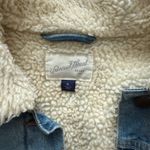 Universal Threads Jean Jacket Photo 1